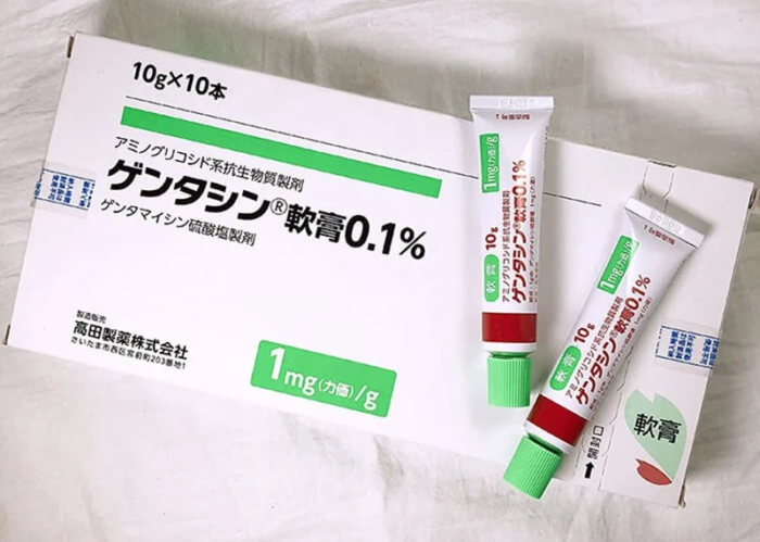 Kem trị sẹo Gentacin Ointment 0.1% ( 10gr ) Nhật Bản