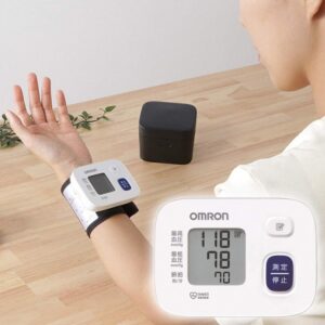 Máy Đo Huyết Áp Cổ Tay Omron HEM-6161 - Nhật Bản