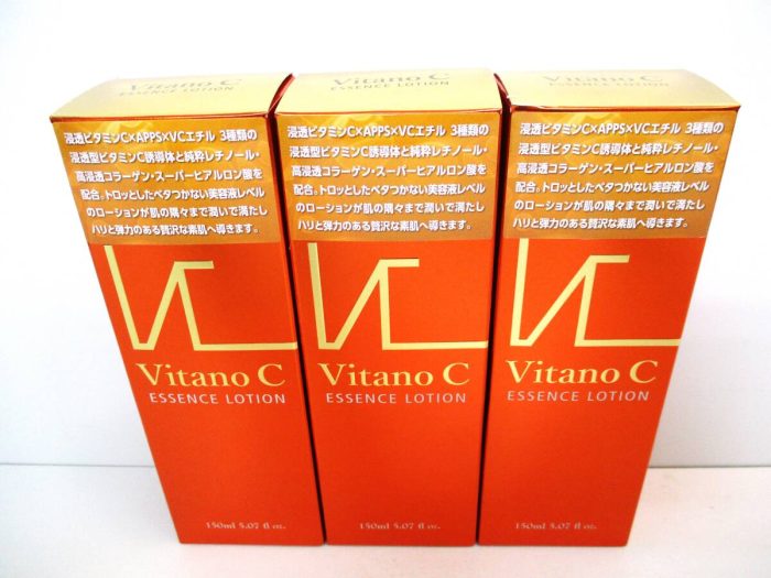Nước hoa hồng vitamin C Bishou Akari Vitano C Essence Lotion
